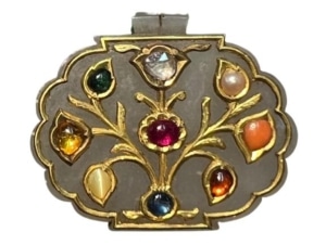 À Jade Haldili inset with Navaratna in the form of a tree of life