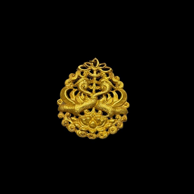 Song Dynasty Chinese pierced gold pomander with confronted phoenixes
